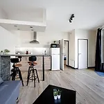 Appartement lumineux en rez-de-chaussée vers CHU