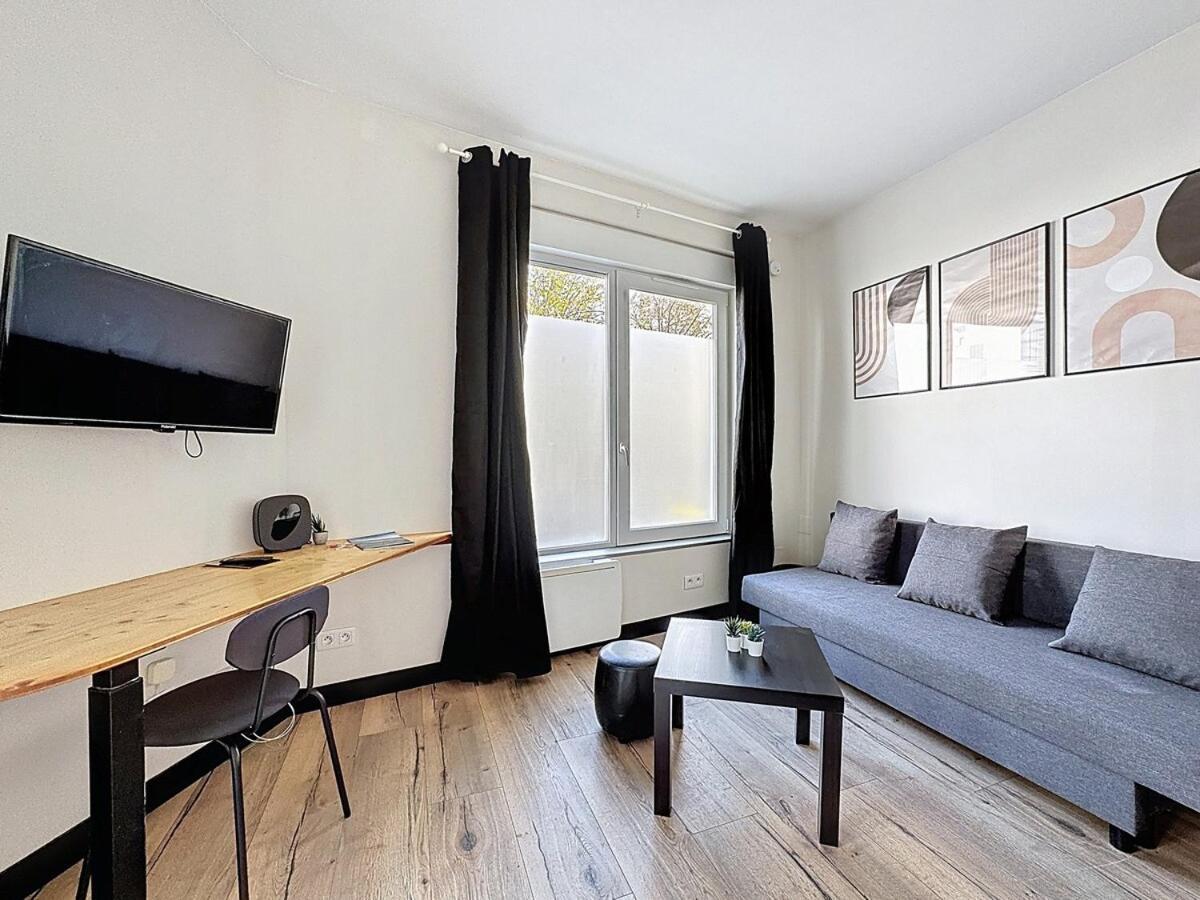 Lumineux En Rez-de-chaussée Vers Chu *