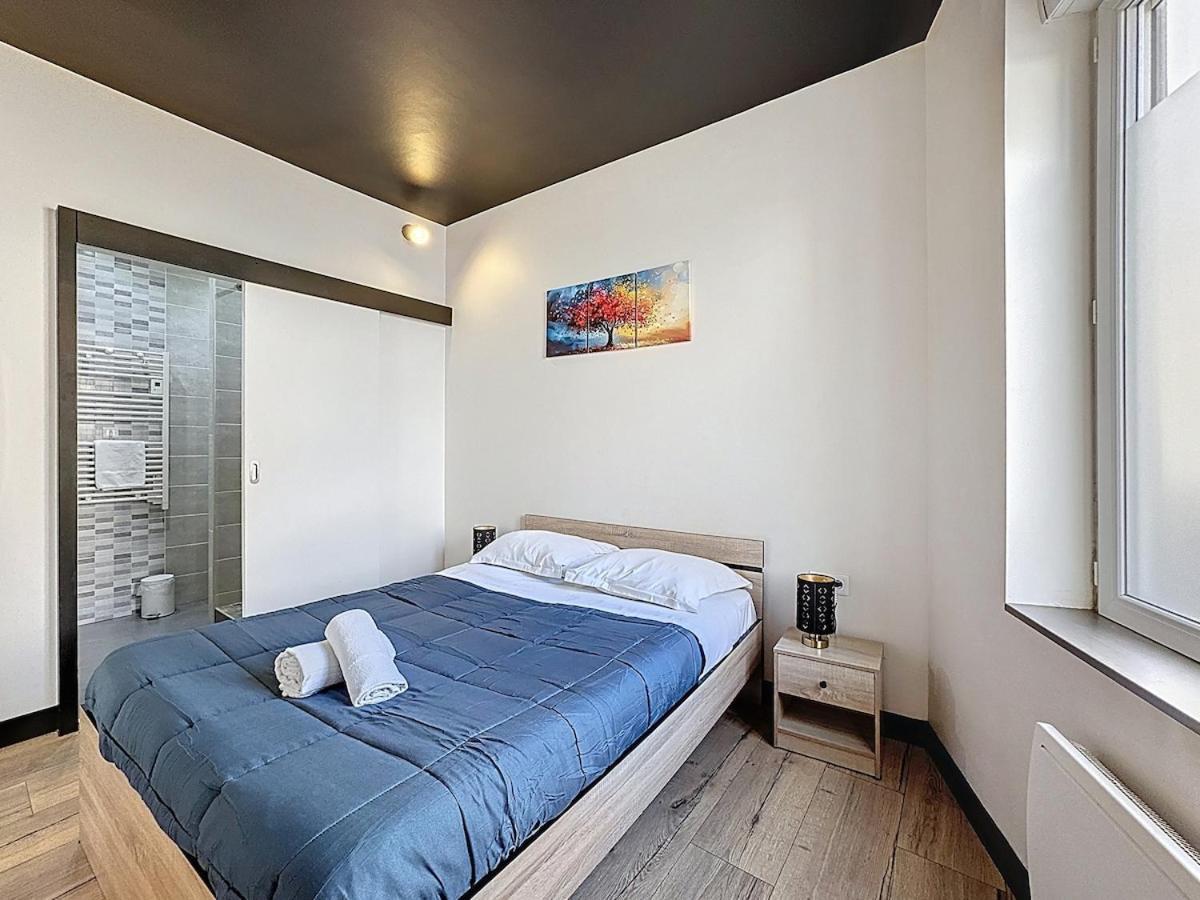 Lumineux En Rez-de-chaussée Vers Chu *